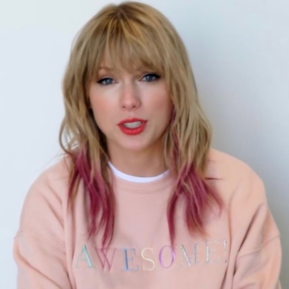Taylor Swift Lover ME! era official Awesome Peach Pullover Sweatshirt Sweater - Picture 1 of 6